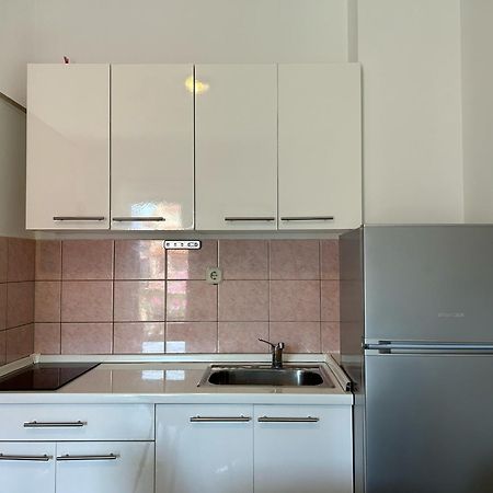 Jela Apartment With A Big Balcony Pula Exterior foto